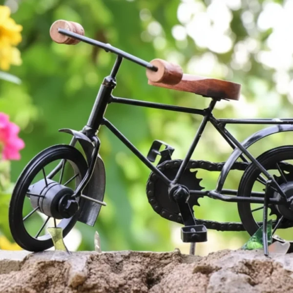 Royal Look Metal and Wood Showpiece Handcrafted Antique Cycle