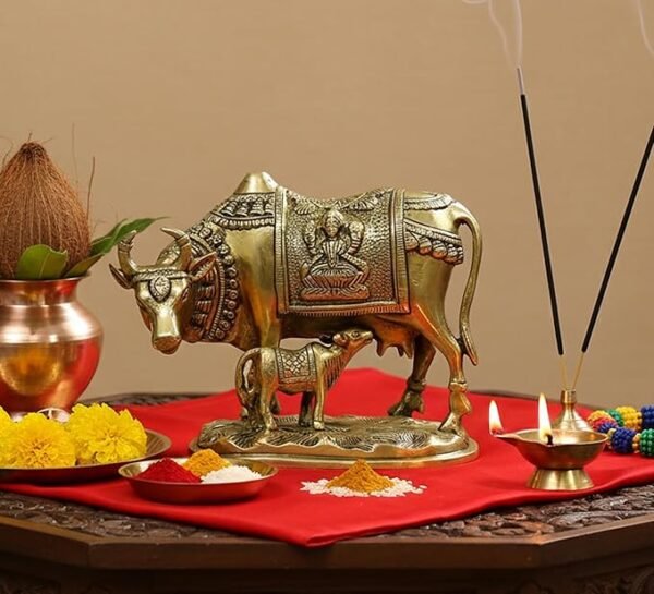 Premium Brass Kamdhenu cow Decorative Cow with Calf Statue
